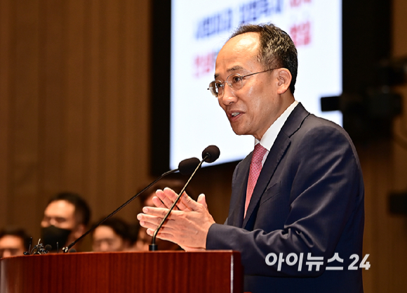 추경호 국민의힘 원내대표가 25일 오전 서울 여의도 국회에서 열린 의원총회에서 발언하고 있다. [사진=곽영래 기자]