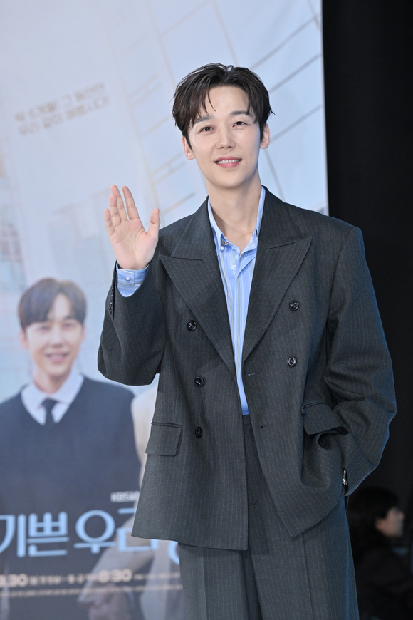 '기쁜 우리 좋은날' 윤종훈 "완벽남 싱크로율 0%, 따뜻함은 100%"