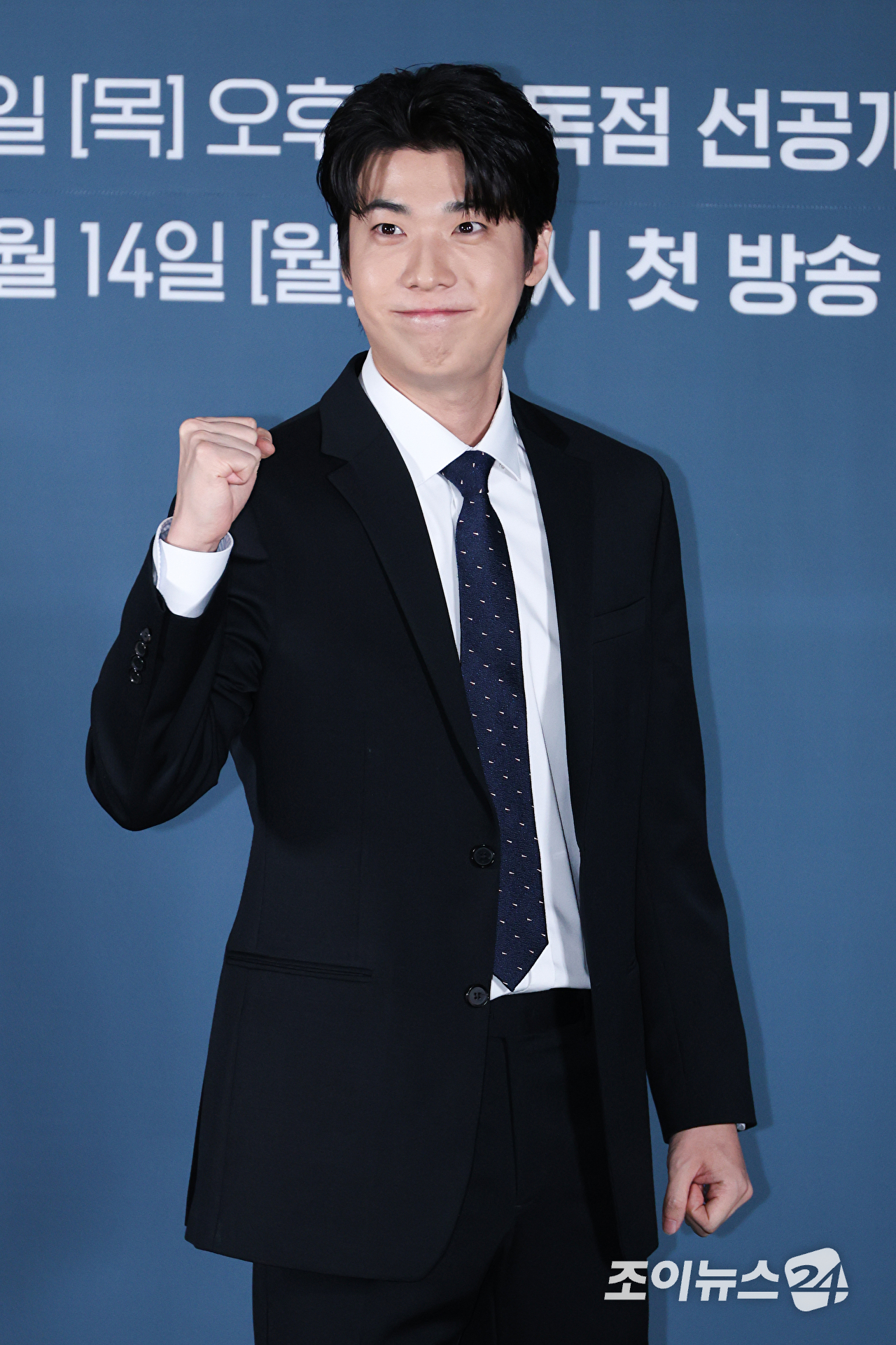 배우 홍진기가 8일 오전 서울 용산구 CGV 용산아이파크몰점에서 진행된 티빙 오리지널 '로또 1등도 출근합니다' 제작발표회에 참석해 포즈를 취하고 있다. [사진=문수지 기자]