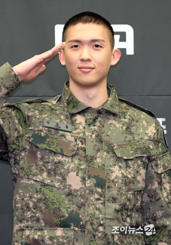 배우 전승훈이 6일 오후 서울 마포구 상암동 스탠포드호텔에서 열린 ENA 새 예능프로그램 '신병캠프' 제작발표회에 참석하고 있다. [사진=정소희 기자]