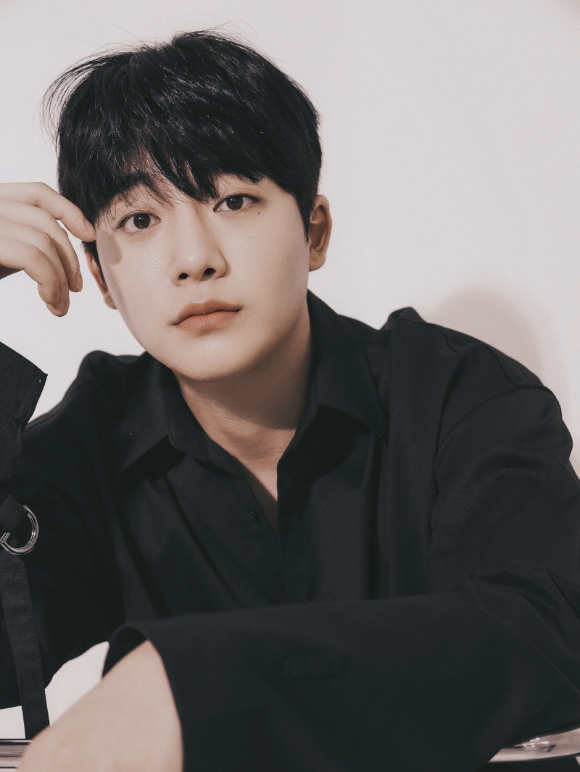 강율 [사진=타조엔터테인먼트]