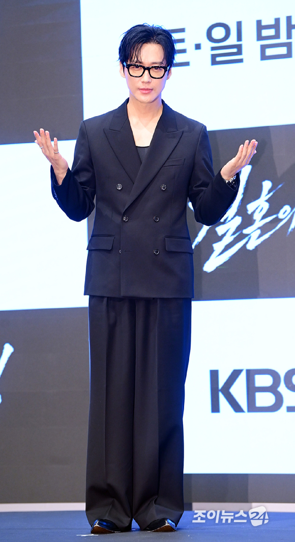 배우 남궁민이 1일 오후 서울 구로구 신도림동 더세인트에서 열린 KBS 2TV 새 토일 미니시리즈 '결혼의 완성' 제작발표회에 참석하고 있다. [사진=정소희 기자]