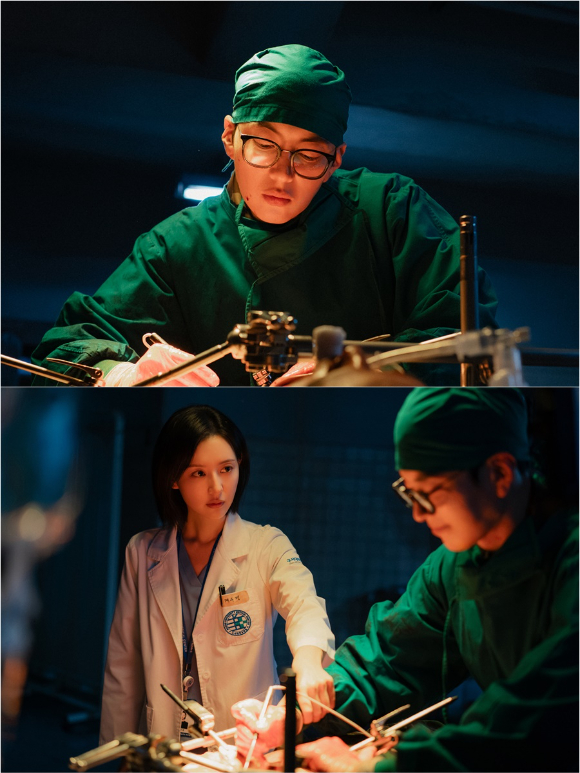 '닥터X' 김지원VS장승조, 제대로 맞붙는다…핏빛 손 막아선 눈빛