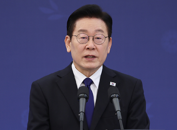 이재명 대통령이 19일 청와대에서 열린 조르자 멜로니 이탈리아 총리와의 공동언론발표에서 발언하고 있다. 2026.1.19 [사진=연합뉴스]