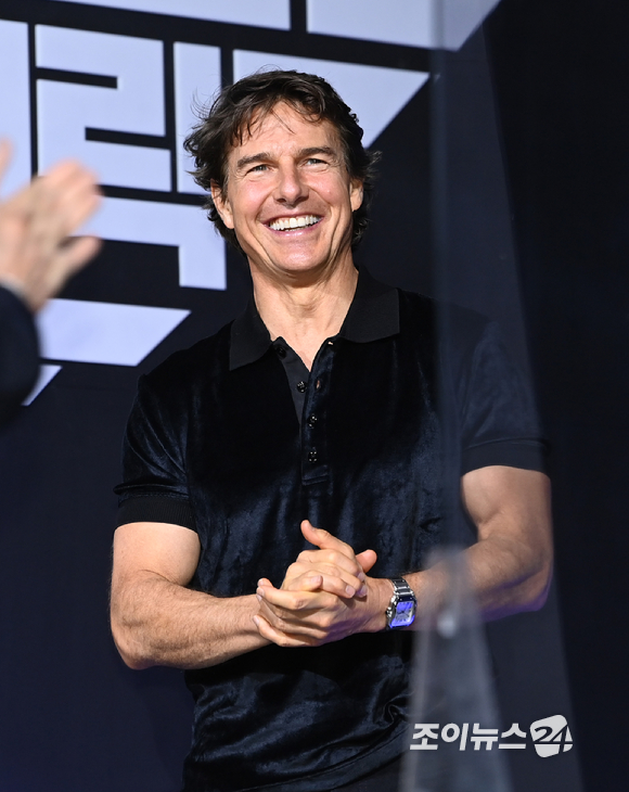 할리우드 배우 톰 크루즈가 20일 서울 송파구 잠실동 롯데호텔월드 크리스탈볼룸에서 열린 영화 '탑건: 매버릭'(감독 조셉 코신스키) 프레스 컨퍼런스에 참석하고 있다. [사진=정소희 기자]