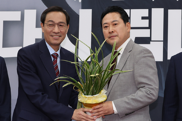 이재명 대통령이 지난 26일(현지시간) 미국 필라델피아의 한화 필리조선소에서 열린 '스테이트 오브 메인'호 명명식에 참석해 있다. [사진=연합뉴스]