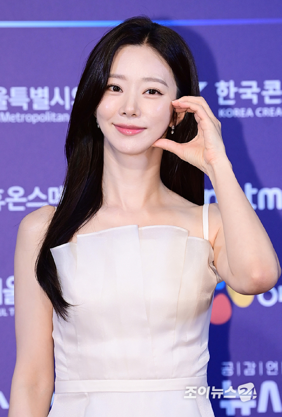 배우 이주빈이 28일 오후 서울 소공동 롯데호텔에서 열린 '2025 NEWSIS 한류엑스포'에 참석하고 있다. [사진=정소희 기자]