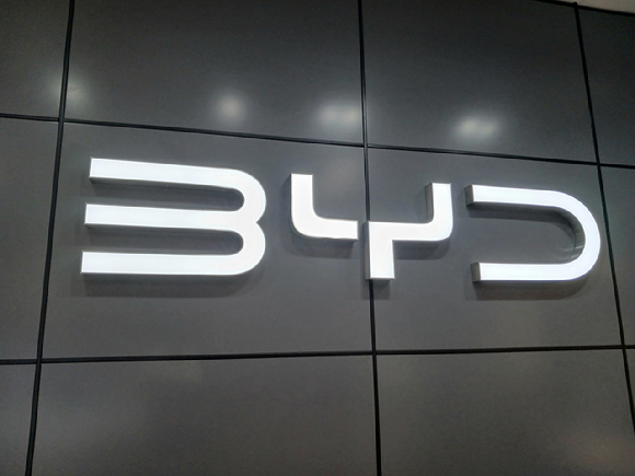중국 전기차 업체 비야디(BYD) 로고. [사진=연합뉴스]
