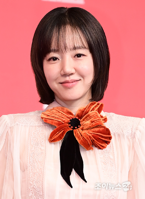 배우 임수정이 9일 오후 서울 구로구 신도림동 더링크서울 트리뷰트포트폴리오 호텔에서 열린 tvN 새 토일드라마 '대한민국에서 건물주 되는 법' 제작발표회에서 참석하고 있다. [사진=정소희 기자]