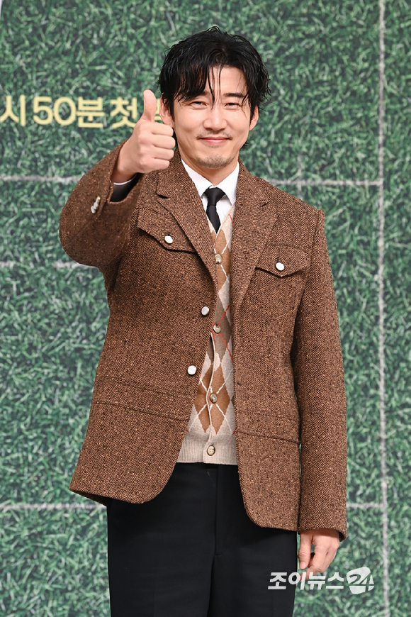 배우 윤계상이 25일 오후 서울 양천구 목동 SBS에서 열린 SBS 새 금토드라마 '트라이: 우리는 기적이 된다' 제작발표회에 참석해 포즈를 취하고 있다. [사진=문수지 기자]