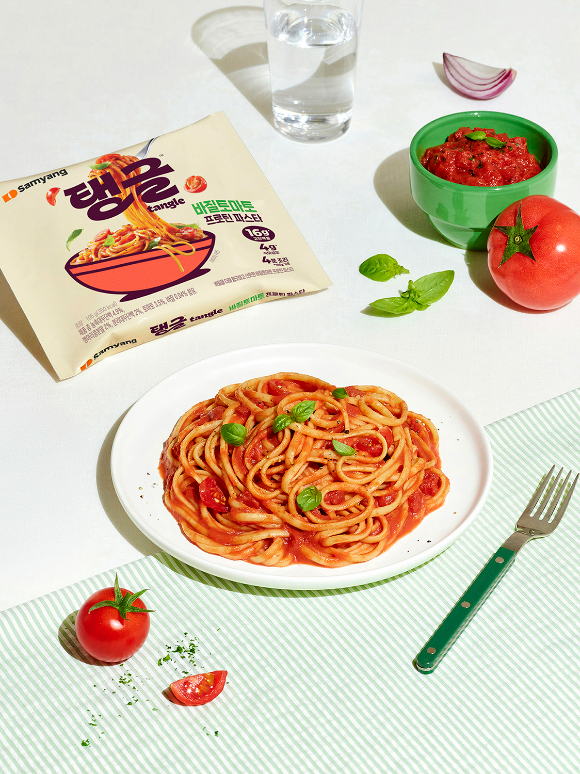 탱글 신제품 바질토마토 프로틴파스타. [사진=삼양식품]