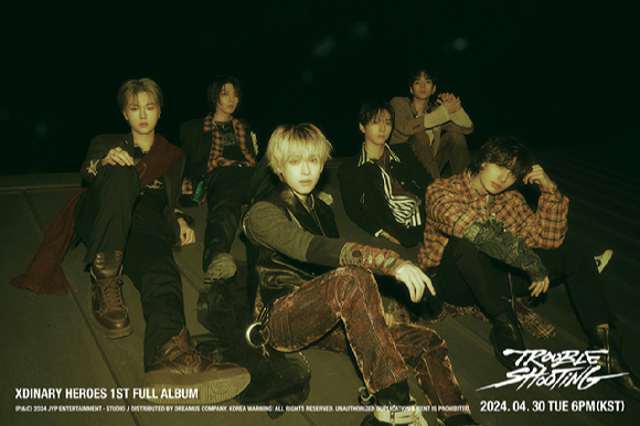 엑스디너리 히어로즈 단체 콘셉트 포토 [사진=JYP엔터테인먼트]