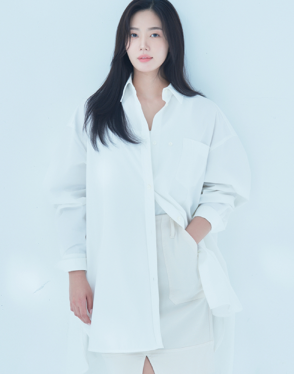 배우 유재이가 수컴퍼니와 전속계약을 체결했다. [사진=수컴퍼니]