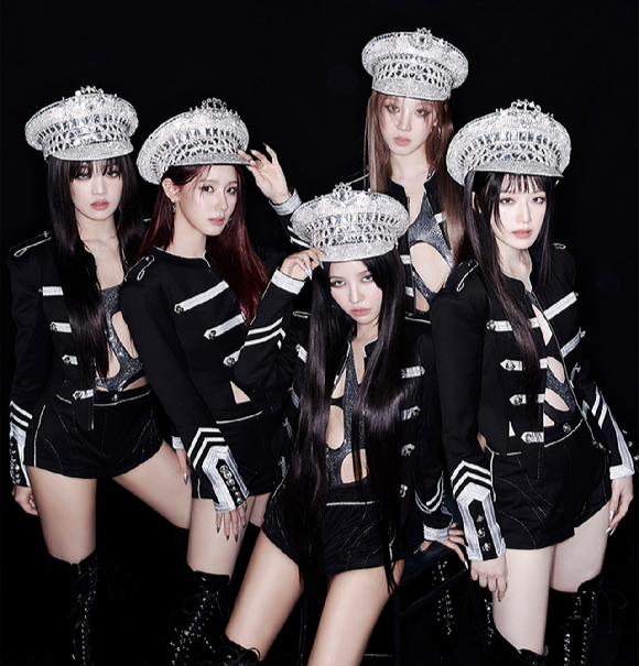 (여자)아이들_정규 2집_단체 콘셉트 이미지. [사진=큐브엔터테인먼트]