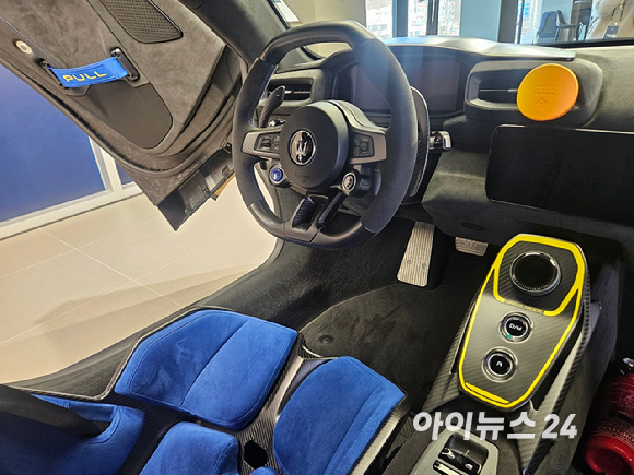 마세라티 스포츠카 'GT2 스트라달레' 전면부 [사진=설재윤 기자]