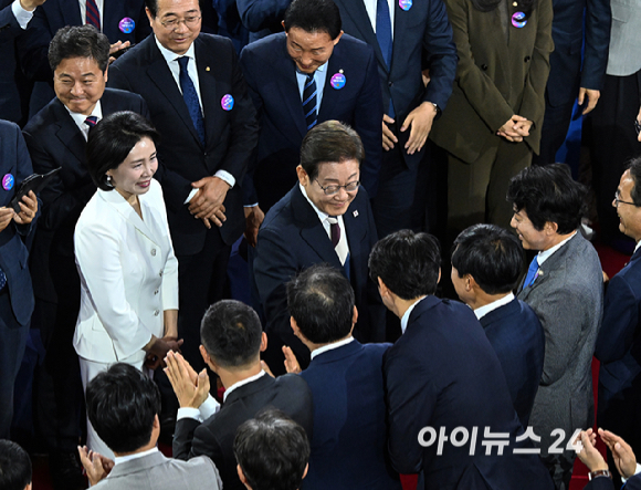 이재명 대통령이 4일 국회에서 열린 제21대 대통령 취임선서식에 참석하고 있다. [사진=국회시잔취재단]