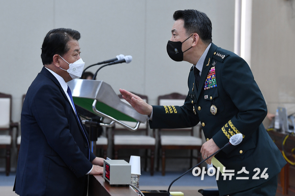더불어민주당 김병주 국방위 간사가 6일 서울 용산구 청사에서 열린 국회 국방위원회의 합동참모본부에 대한 국정감사에서 질의를 하고 있다. [사진=국회사진취재단]