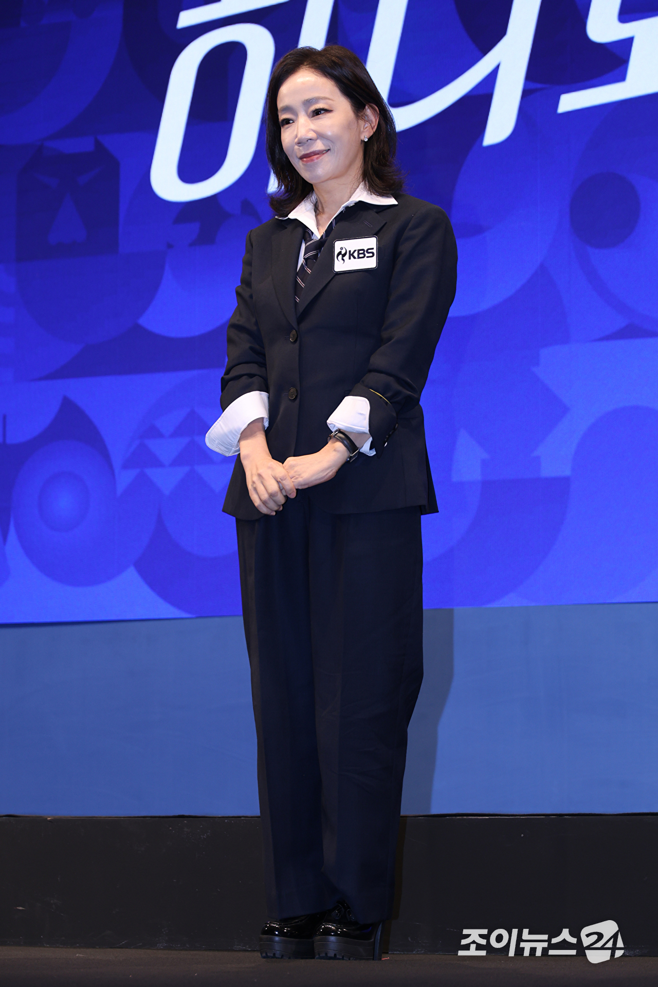 김문정 음악감독이 28일 오후 서울 영등포구 여의도동 KBS아트홀에서 진행된 '2026 아이치-나고야 아시안게임' 제작발표회에 참석해 포즈를 취하고 있다. [사진=문수지 기자]