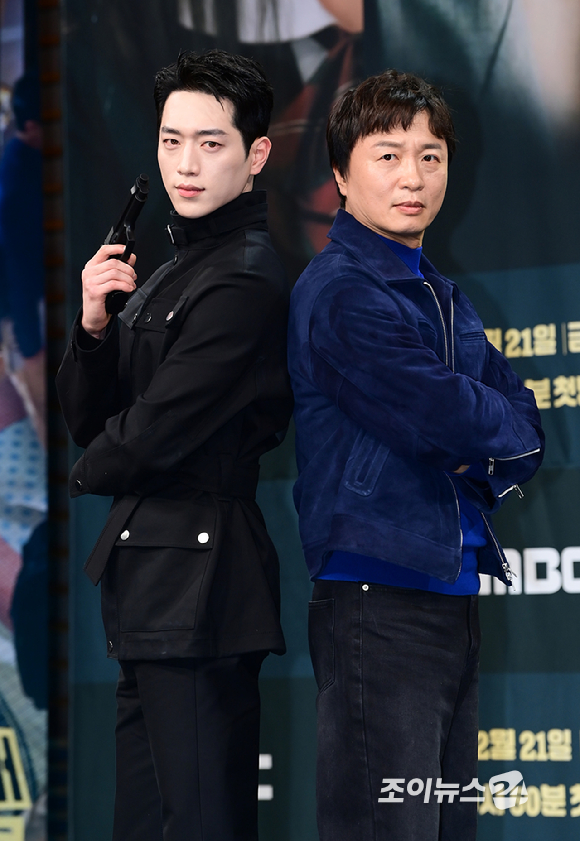 배우 서강준과 전배수가 20일 오후 서울 마포구 상암동 MBC사옥에서 열린 MBC 금토드라마 '언더커버 하이스쿨' 제작발표회에 참석하고 있다. [사진=정소희 기자]