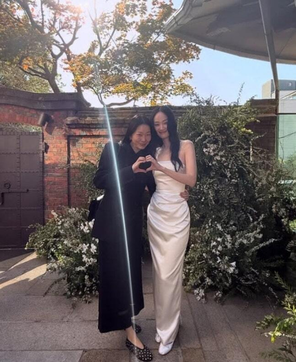 신현지 [사진=장윤주 인스타그램]