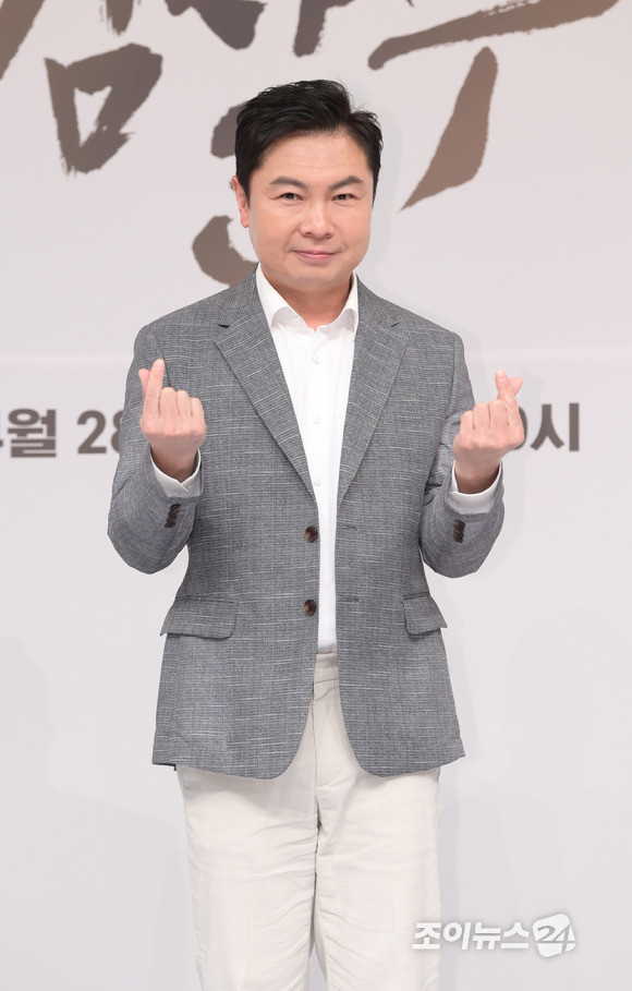 배우 임원희가 26일 오후 서울 목동 SBS 사옥에서 열린 SBS 새 금토드라마 '낭만닥터 김사부3' 제작발표회에 참석하고 있다. [사진=정소희 기자]