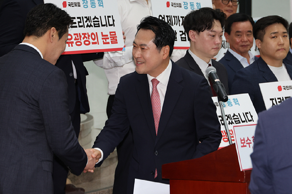 국민의힘 김문수 전 대선후보가 20일 서울 여의도 당사에서 당 대표 출마선언을 하고 있다. [사진=연합뉴스]