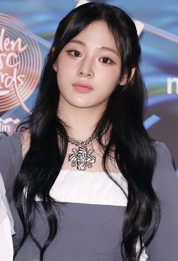 그룹 뉴진스 민지가 6일 오후 인도네시아 자카르타 인터내셔널 스타디움에서 열린 '제38회 골든디스크 어워즈 with 만디리'에 참석하고 있다. [사진=골든디스크 어워즈 사무국]
