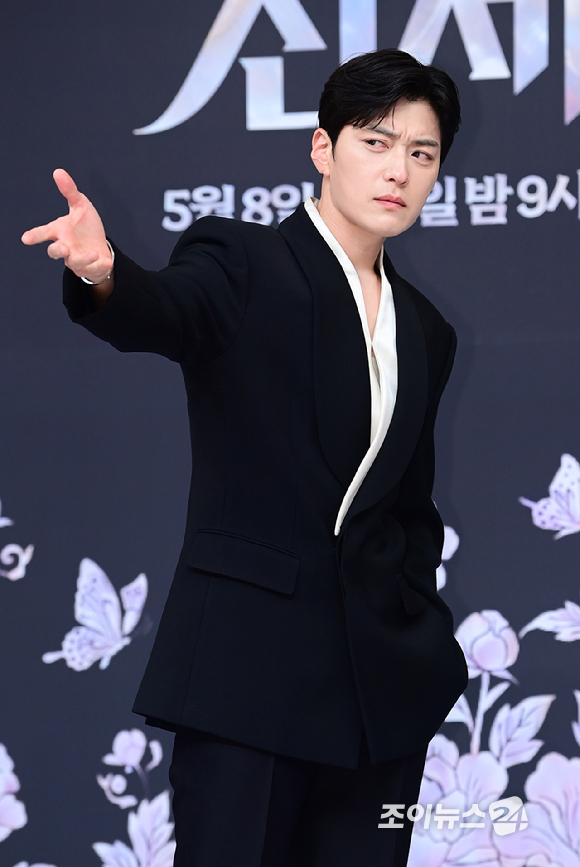 배우 장승조가 7일 오후 서울 양천구 목동 SBS사옥에서 열린 SBS 새 금토드라마 '멋진 신세계' 제작발표회에 참석하고 있다. [사진=정소희 기자]