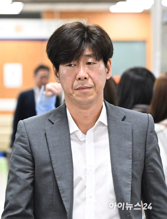남욱 변호사가 15일 서울 서초구 서울고등법원에서 열린 대장동 개발 의혹 관련 공판에 출석하고 있다. [사진=사진공동취재단]