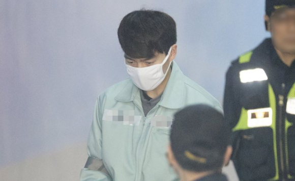 '윤창호법 처벌 1호 연예인'인 손승원 씨가 또다시 음주운전을 한 혐의로 징역 1년을 선고받았다. 사진은 지난 2019년 선고공판 출석하는 손승원 씨. [사진=연합뉴스]
