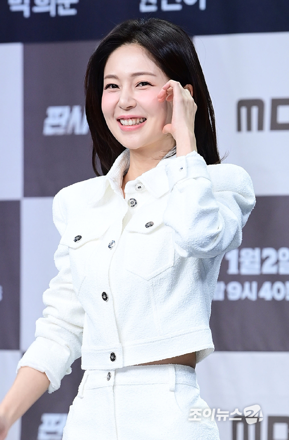 백진희, 예비 신랑 이름은 헨리...자필 편지로 직접 소감 전해 "아직 믿기지 않아"