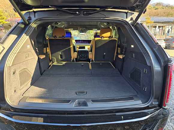 캐딜락 '에스컬레이드 IQ'. [사진=김종성 기자]