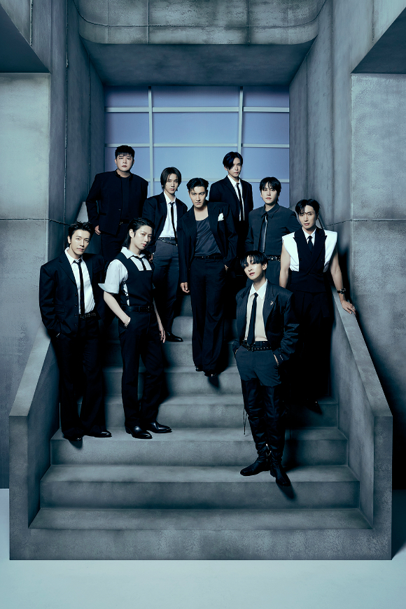 슈퍼주니어 단체 콘셉트 포토 [사진=SM엔터테인먼트]