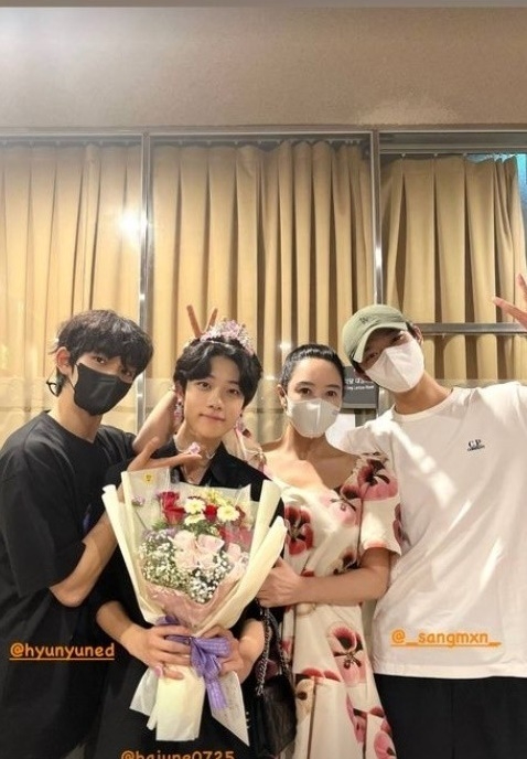 김혜수 문상민 윤상현 박하준 [사진=김혜수 SNS]