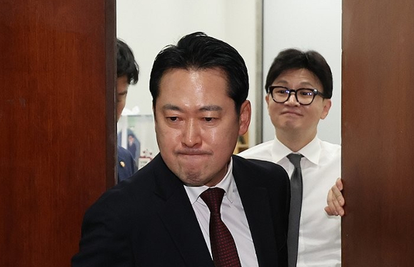 세훈 서울시장이 지난해 10월 20일 서울시청에서 열린 서울시에 대한 국회 국토교통위원회 국정감사에서 위원들의 질의에 답하고 있다. 2025.10.20 [사진=연합뉴스]