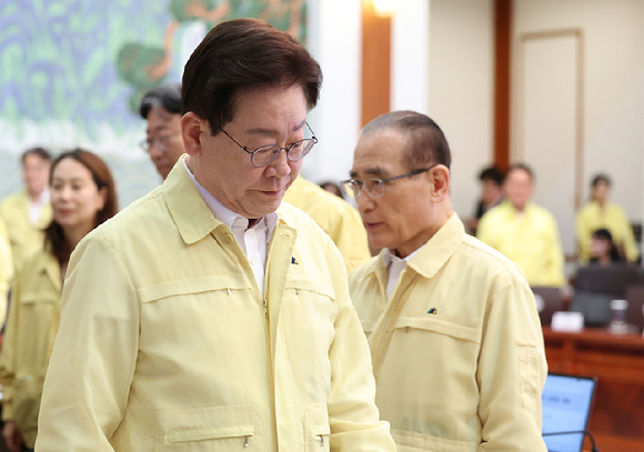 이재명 대통령이 20일 청와대에서 수석보좌관회의에 입장하고 있다. 2026.8.20 [사진=연합뉴스]