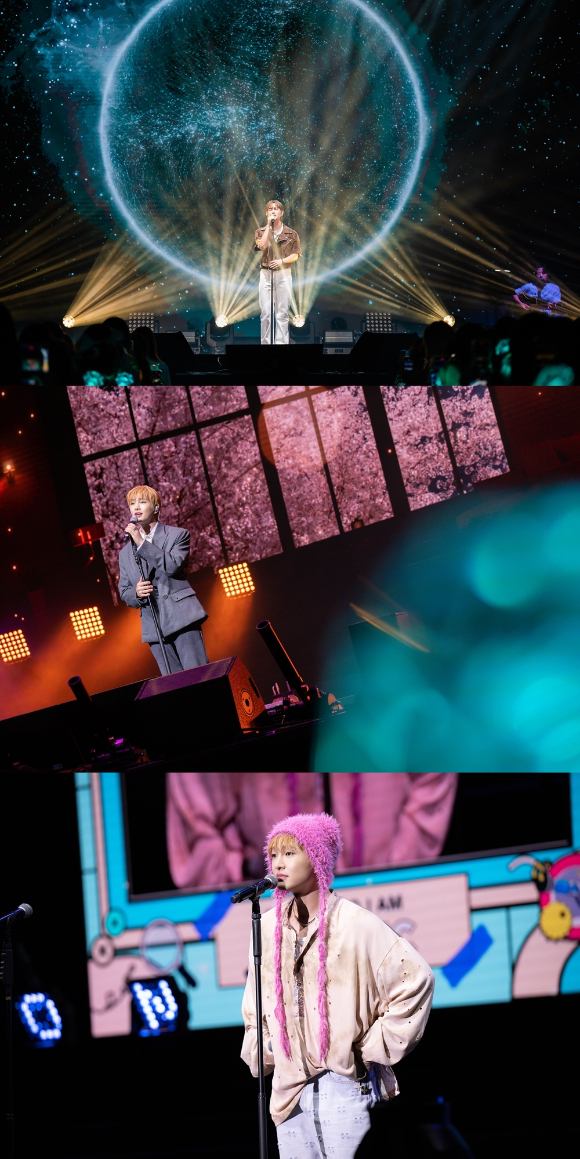 샤이니 온유가 팬미팅에서 노래하고 있다. [사진=그리핀엔터테인먼트]