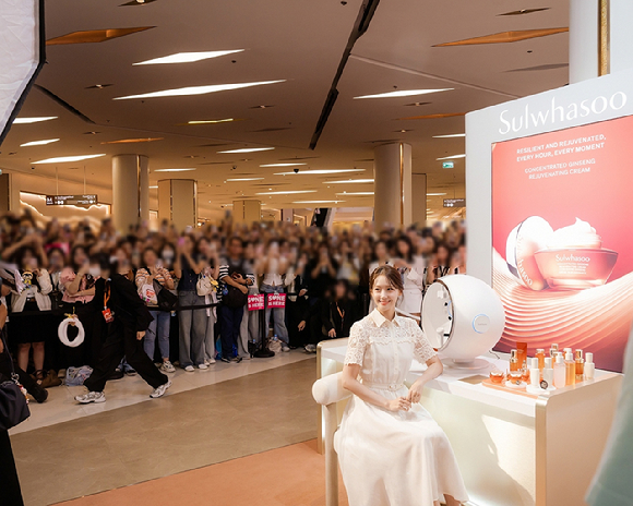 임윤아가 방콕에서 열린 한 화장품 행사에 참여하고 있다. [사진=SM엔터테인먼트]