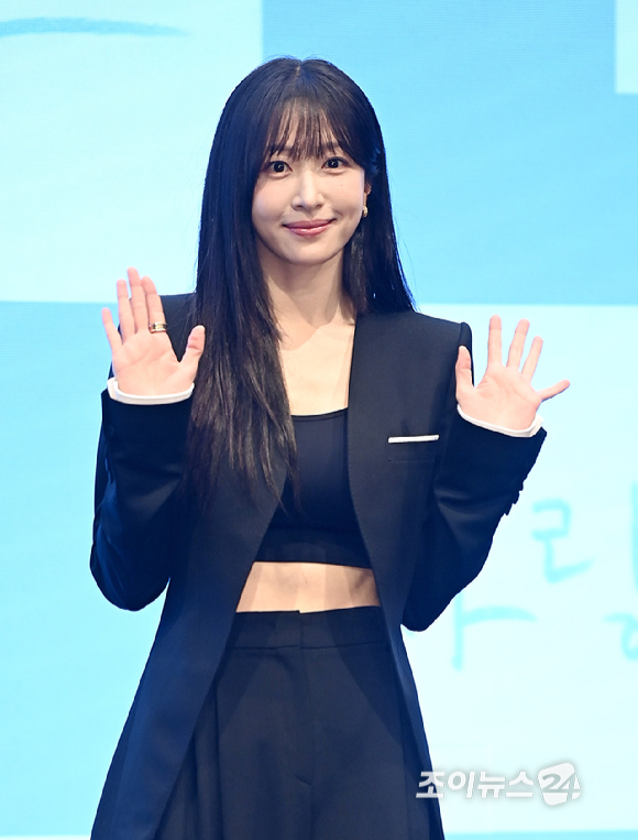 배우 안희연이 22일 오후 서울 구로구 신도림 디큐브시티 더세인트에서 열린 KBS2 주말드라마 '사랑이 온다' 제작발표회에서 포토타임을 갖고 있다. [사진=곽영래 기자]