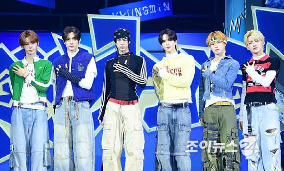 [포토] 투어스 컴백, 기분 좋은 청량 에너지!