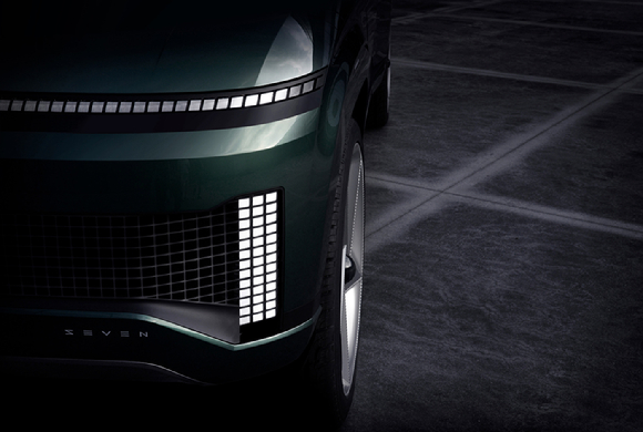 현대차가 대형 전기 SUV 콘셉트카 '세븐'의 티저 이미지를 공개했다. [사진=현대자동차]