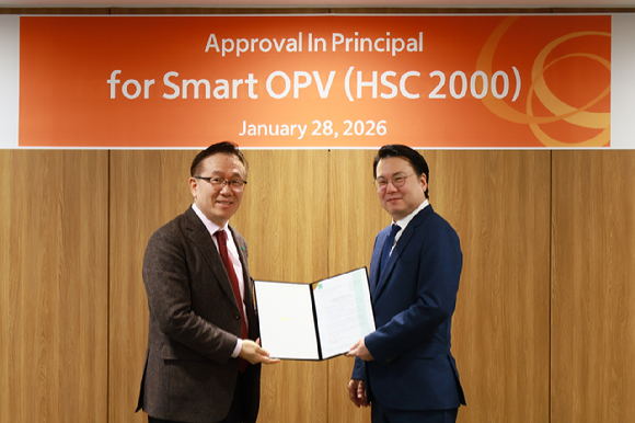 한화시스템이 지난 28일 세계 3대 선급 기관 중 하나인 영국 로이드선급 으로부터 '스마트 다목적 전투함' 개념설계 인증을 획득했다.[사진=한화시스템]