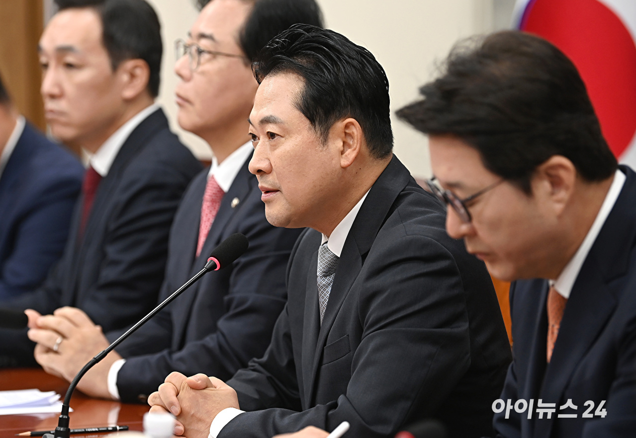 장동혁 국민의힘 대표가 18일 국회에서 열린 최고위원회의에서 발언하고 있다. [사진=곽영래 기자]