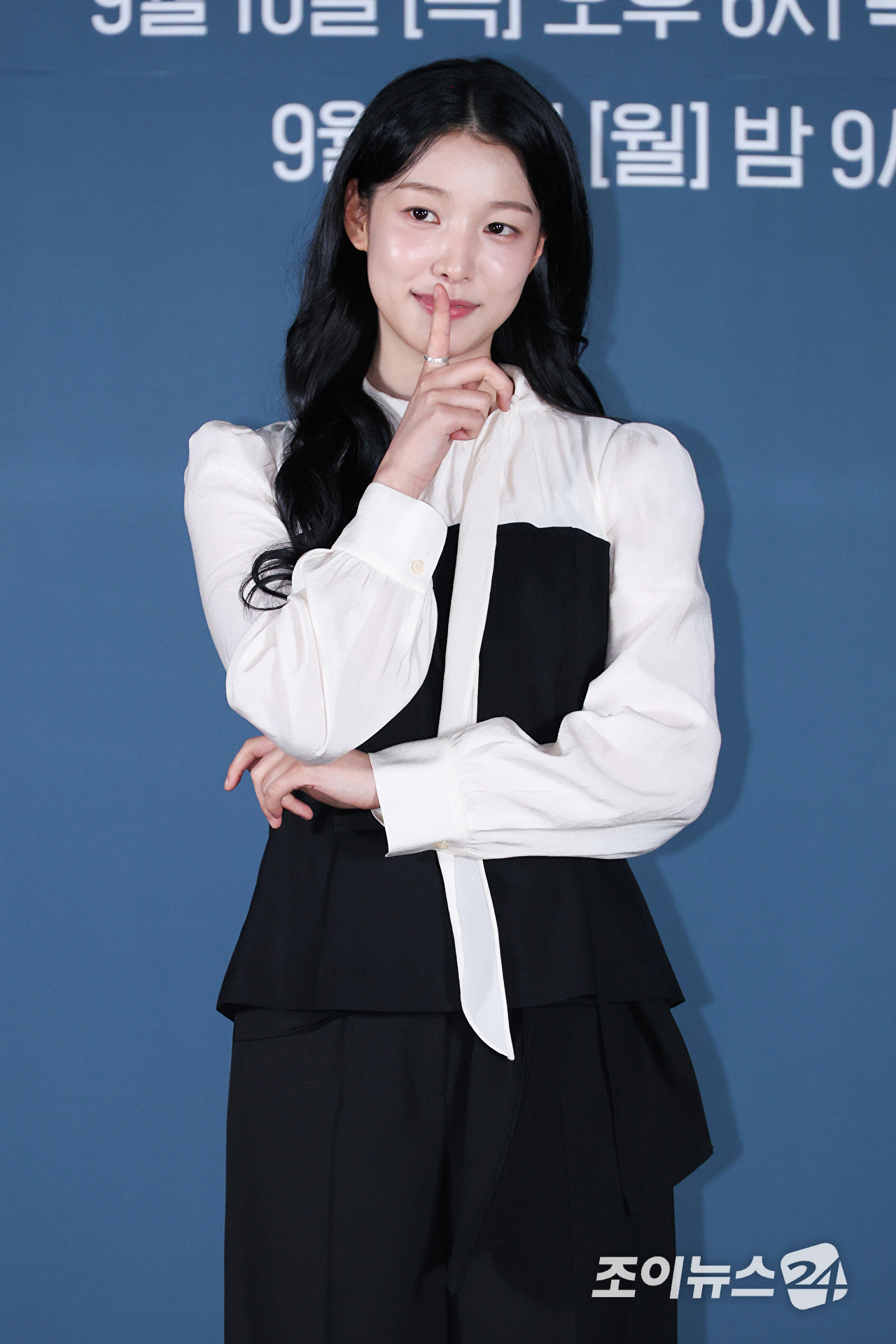 배우 백예인이 8일 오전 서울 용산구 CGV 용산아이파크몰점에서 진행된 티빙 오리지널 '로또 1등도 출근합니다' 제작발표회에 참석해 포즈를 취하고 있다. [사진=문수지 기자]