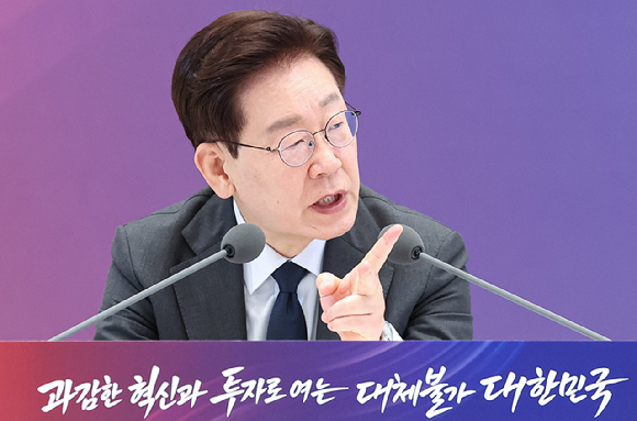 이재명 대통령이 13일 청와대에서 열린 국가재정전략회의에서 발언하고 있다. 2026.7.13 [사진=연합뉴스]