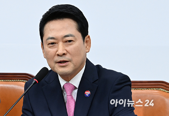 장동혁 국민의힘 당대표가 6일 서울 여의도 국회에서 열린 최고위원회의에서 발언하고 있다. [사진=곽영래 기자]