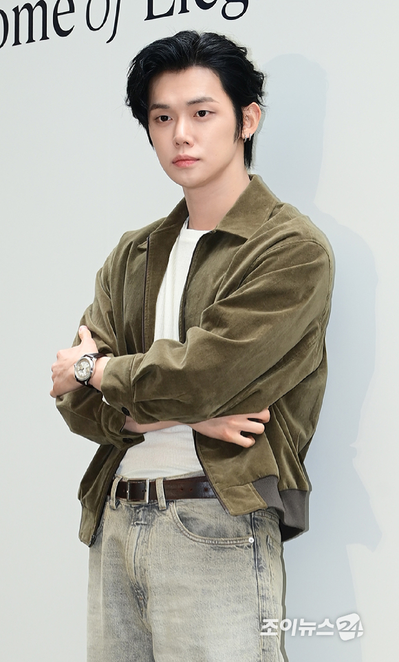 투모로우바이투게더(TXT) 연준이 29일 오후 서울 강남구 청담 Villa 15에서 열린 론진 마스터 컬렉션 론칭 이벤트 행사에 참석하고 있다. [사진=정소희 기자]