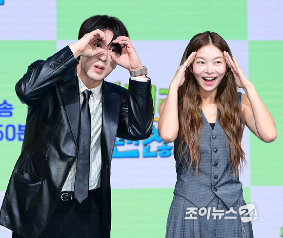가수 손태진-김용빈-박지현이 16일 오전 서울 마포구 쇼킹케이팝센터에서 열린 ENA 예능 프로그램 '길치라도 괜찮아' 제작발표회에 참석하고 있다. [사진=정소희 기자]