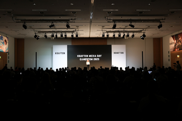 현지시간 20일 독일 쾰른에서 국내외 주요 매체 기자 200여명이 참석한 가운데 '크래프톤 미디어데이'가 열리고 있다. [사진=크래프톤]