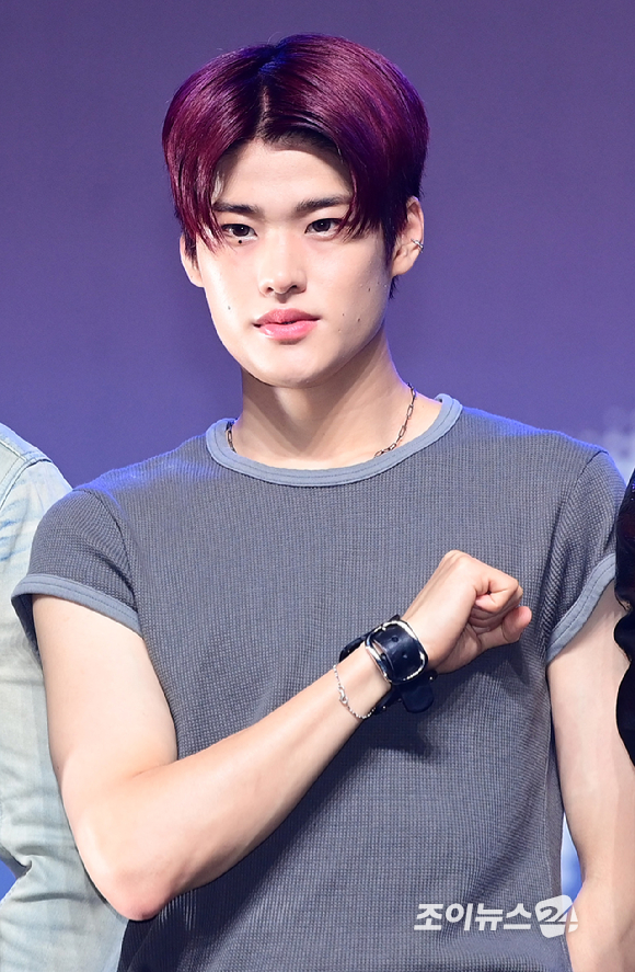 그룹 라이즈(RIIZE) 소희가 27일 오후 서울 한남동 블루스퀘어 마스터카드홀에서 진행된 첫 미니앨범 '라이징(RIIZING)' 프레스 프리미어 행사에 참석하고 있다. [사진=정소희 기자]